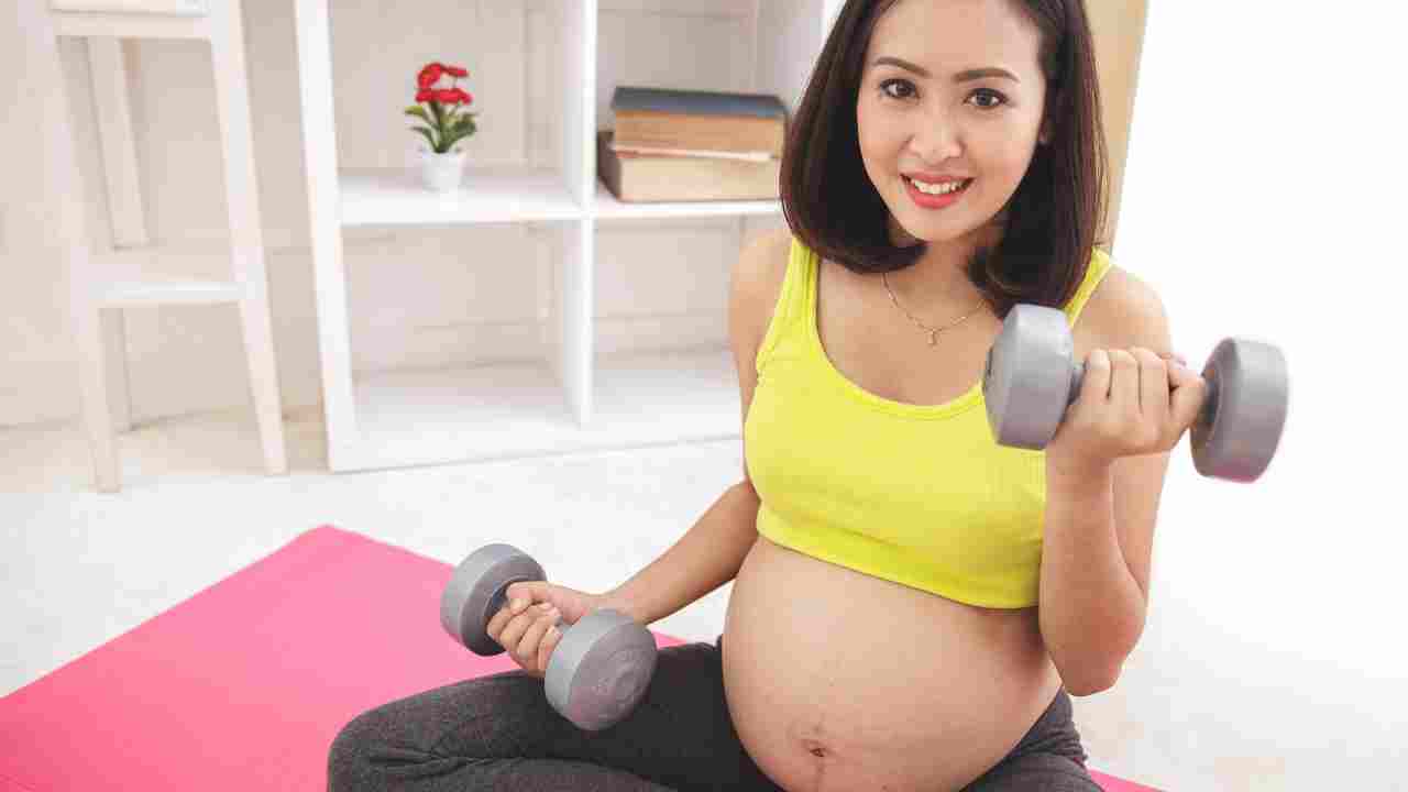 有氧运动vs 无氧运动 哪一种更有利于减脂 健身女神张 有氧运动vs 无氧运动 哪一种更有利于减脂 健身女神张